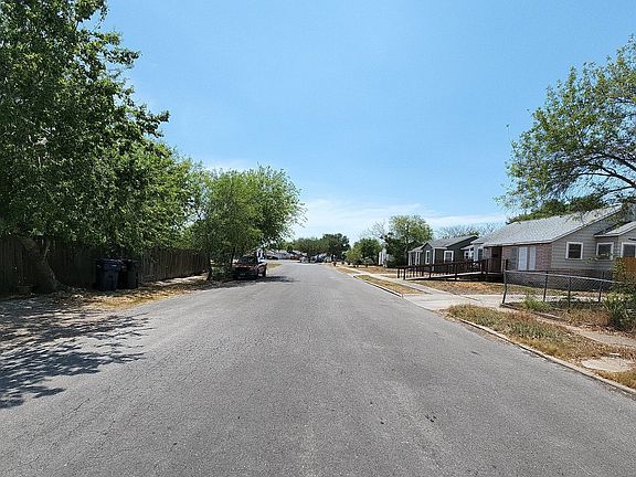 5th image of 229 Glendale Dr