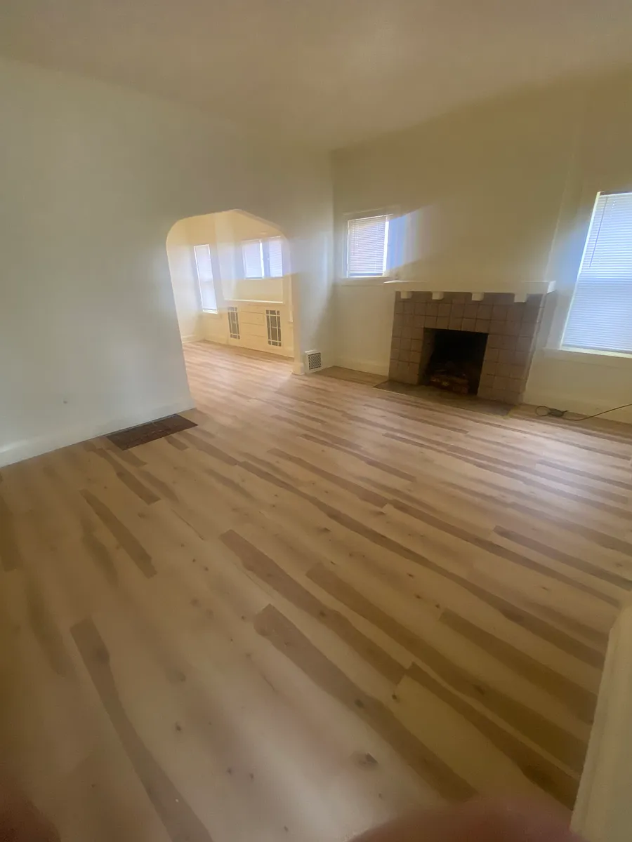 Building Photo - 1424 Macomber St #1