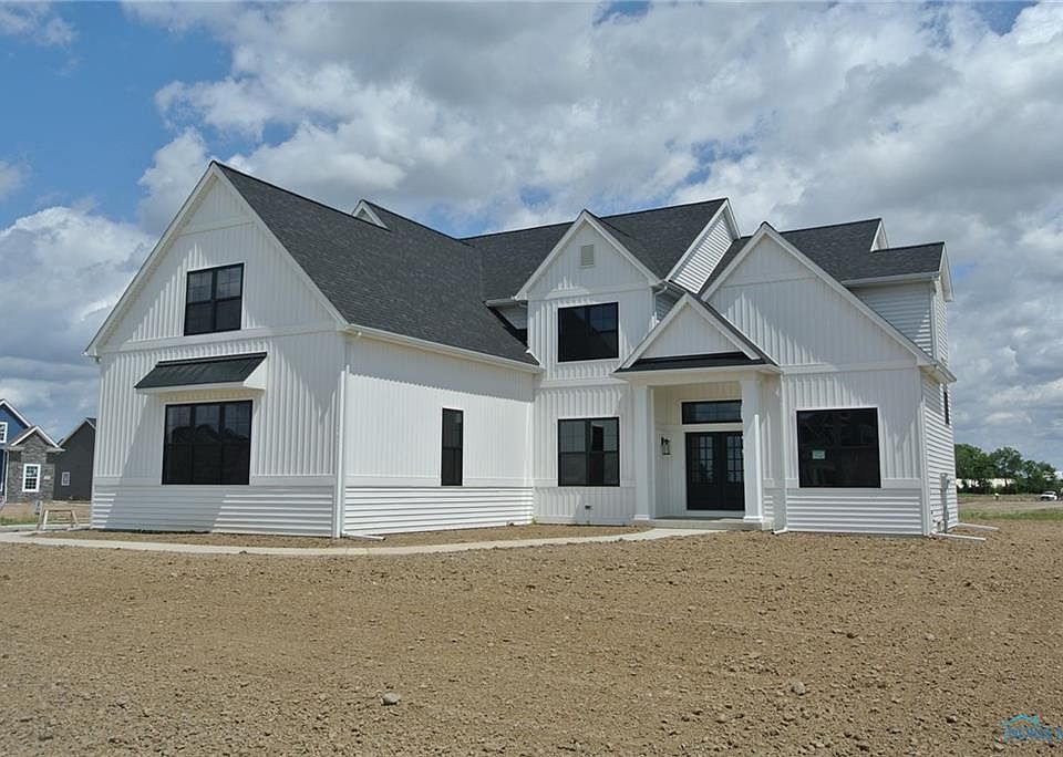 1st image of 100 Wellington Pl