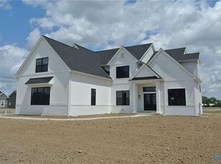 100 Wellington Pl, Perrysburg, OH 43551