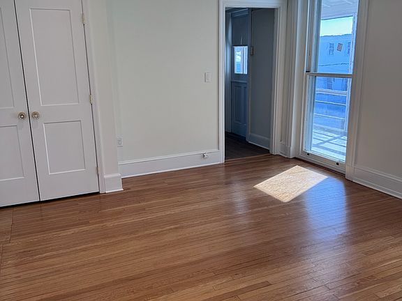 2nd image of 120 W Miner St APT 2