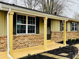 6577 Concord Dr, Newburgh, IN 47630