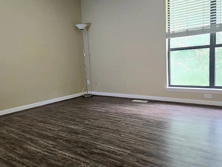 7318 Maple Ct — Photo 7