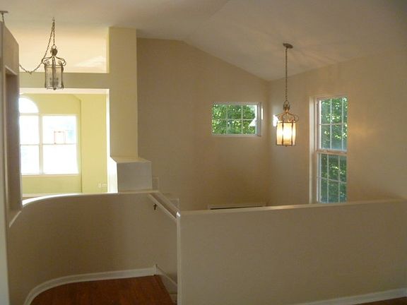 5th image of 7079 Westwood Dr