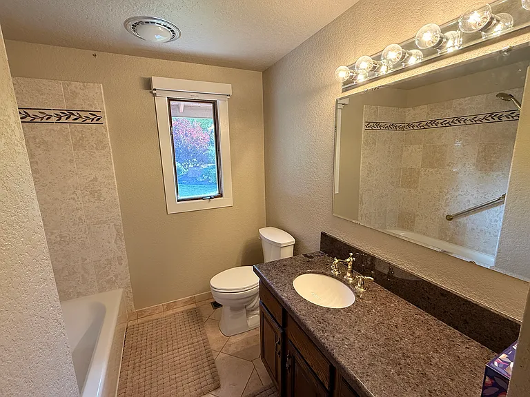 3245 E Boulder Heights Dr — Photo 23