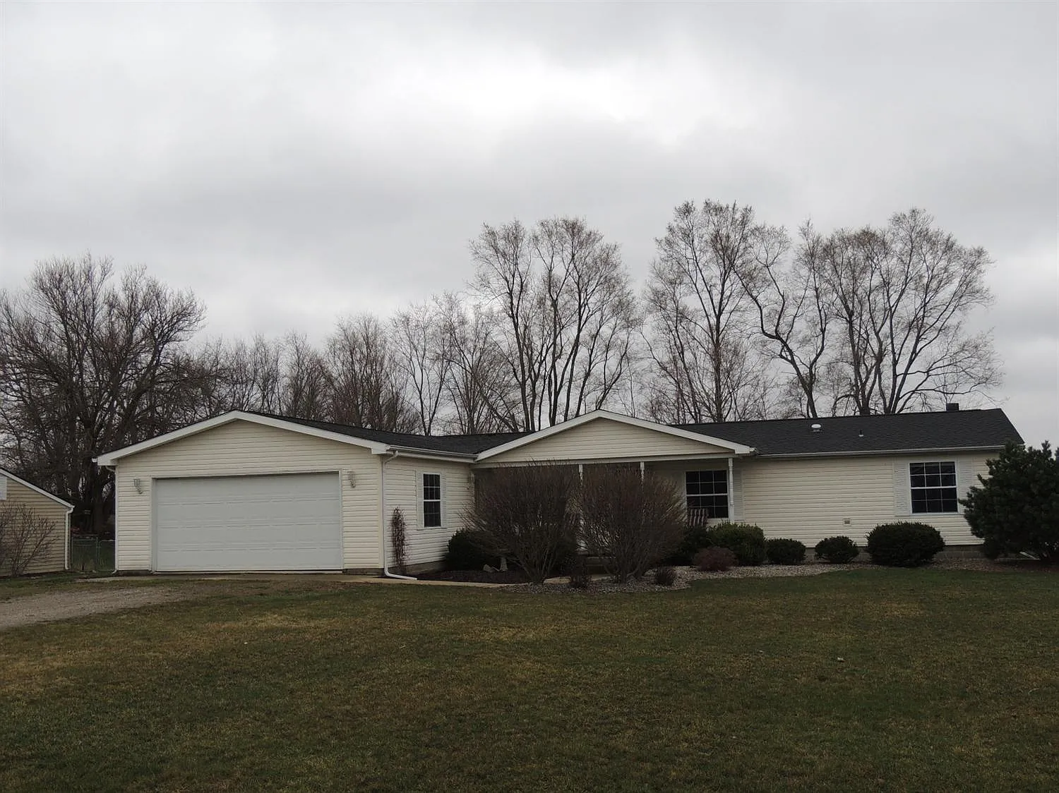 3331 Gove Dr photo 1