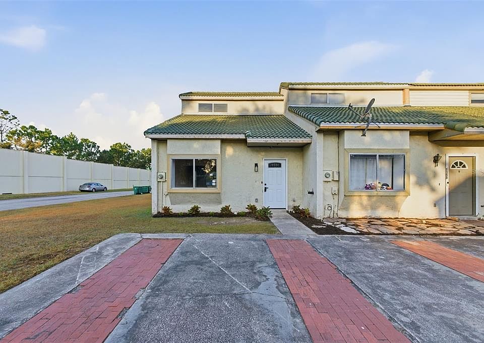 1st image of 1362 Winter Green Way