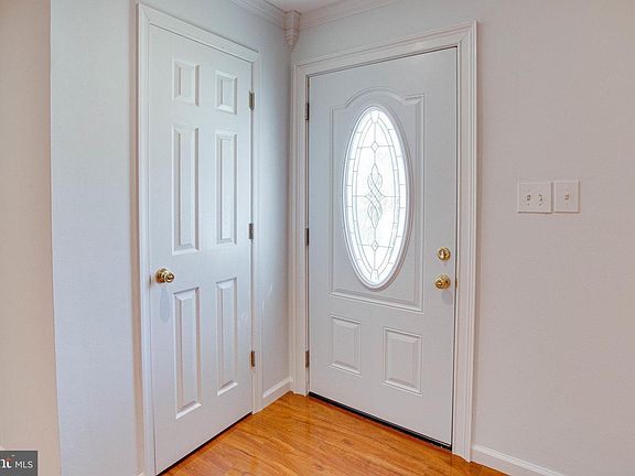 4th image of 2942 Buell Ct