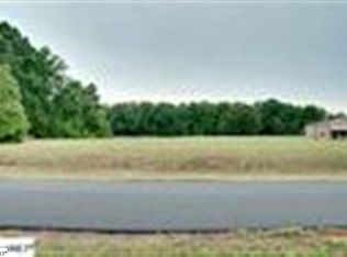 27 Aeronca Rd, Belton, SC 29627