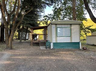 1025 Eid Rd TRLR 11, Moscow, ID 83843