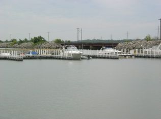 2925 S Amherst, Pt Clinton, OH 43452