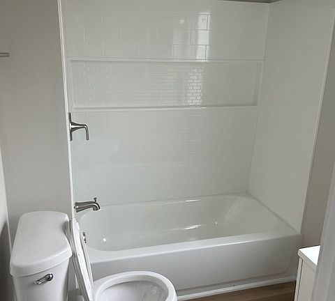 2nd image of 2076 Dowd Ave #2078
