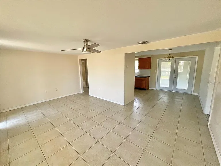 3528 Latimer St — Photo 5