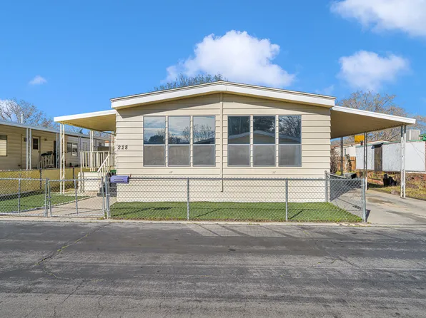 43850 20th St E Space 228, Lancaster, CA 93535