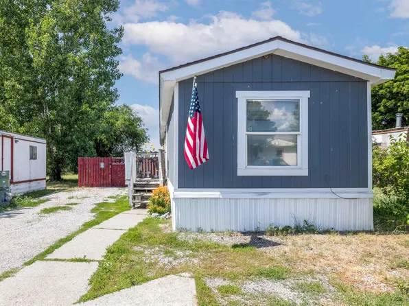 19221 E Buckeye Ave Trailer 9, Otis Orchards, WA 99027