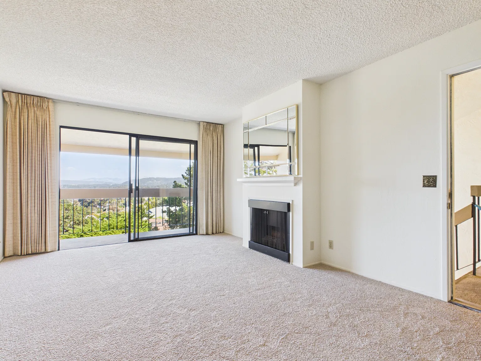 2 bed, 1370 sqft, $3,600 — Photo 1
