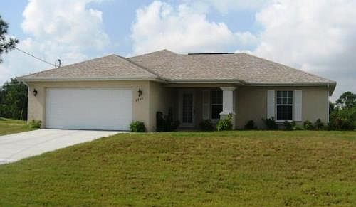 1st image of 3741 NE 13th Pl