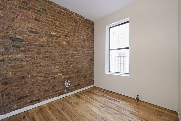 Rented by Bold New York | media 17