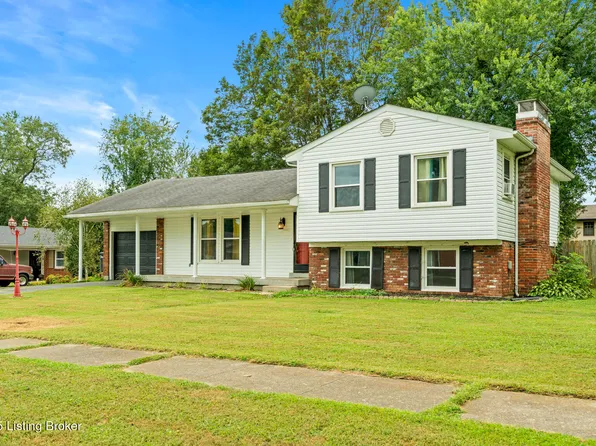 9204 Glover Ln, Rolling Hills, KY 40242