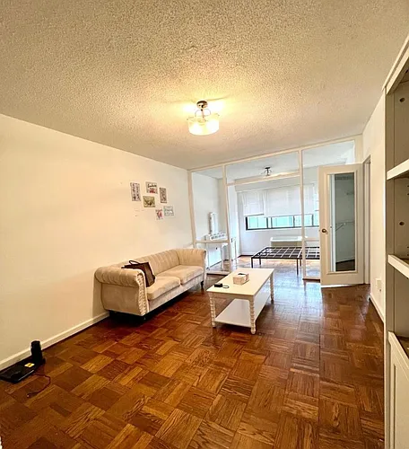 2141 I St NW Photo 1