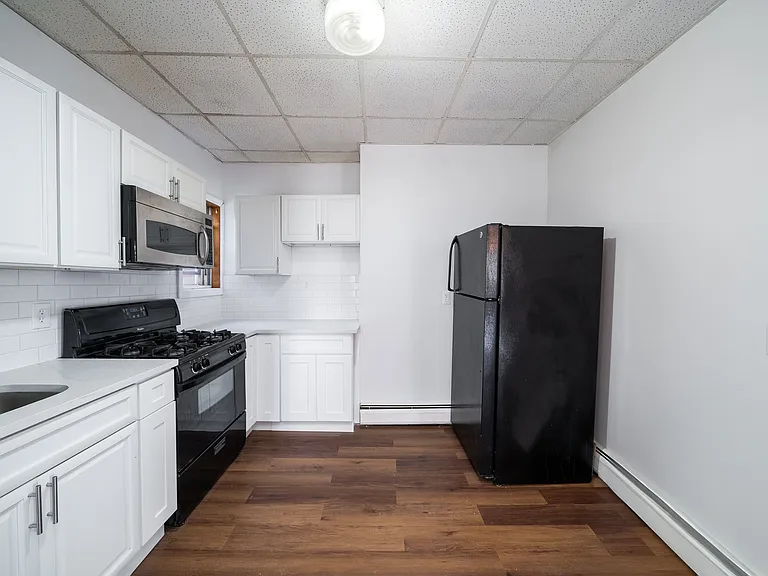 150 North St #3 — Photo 8
