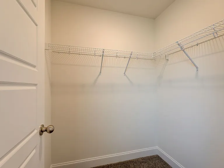 1385 Harmon Ln — Photo 16