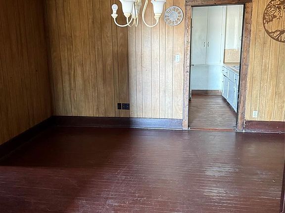 3rd image of 316 SE Grand Blvd