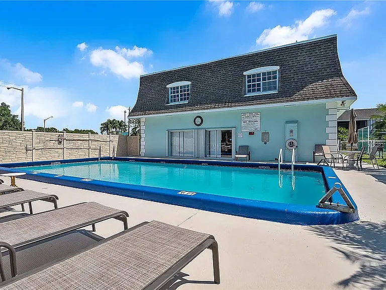 1901 Indian River Blvd #B206 — Photo 22