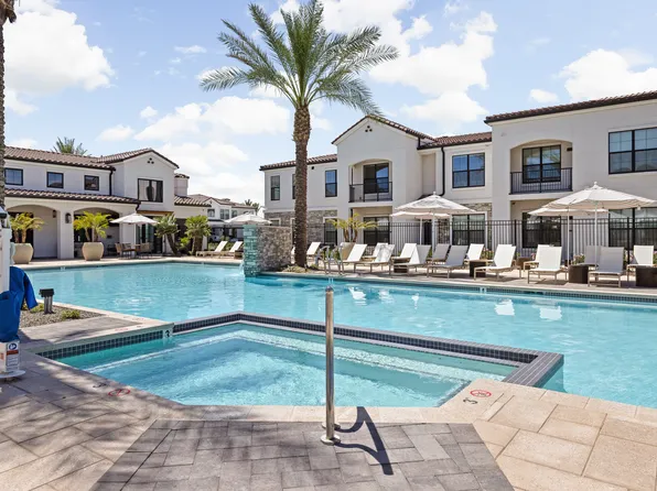 Stella Luxury Apartment Homes