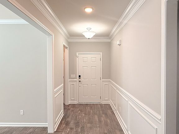 4th image of 701 Clay Ct