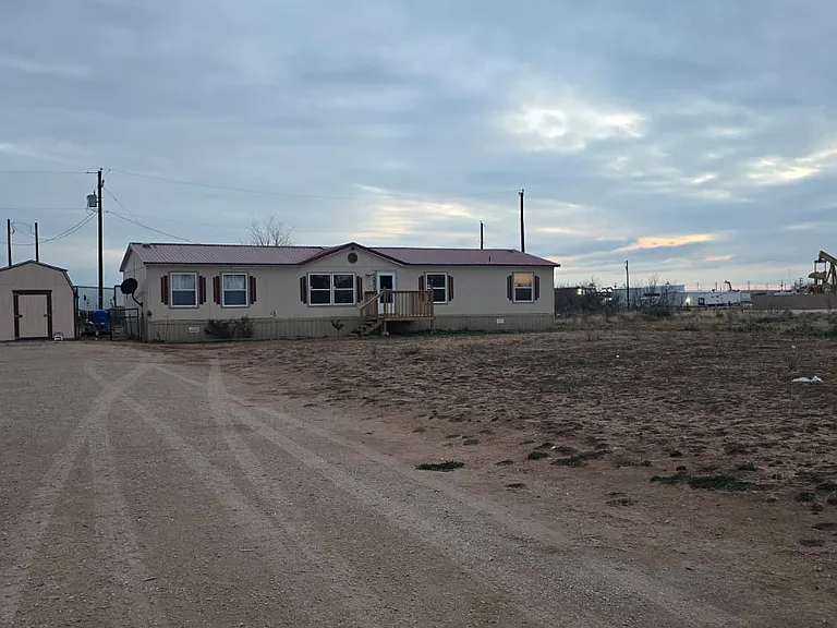 10501 W County Road 145 — Photo 1