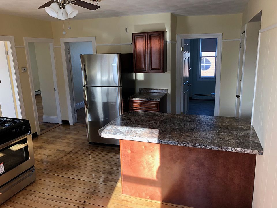 1st image of 51 Brayton Ave APT 3
