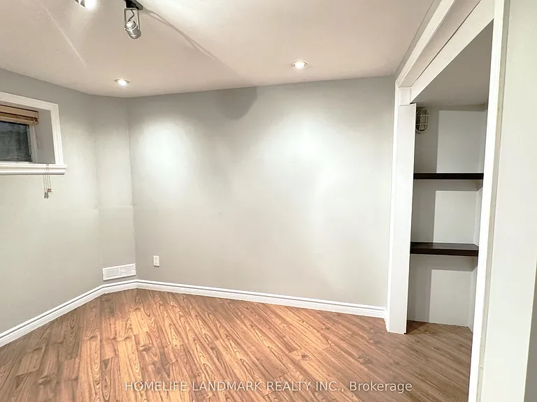 7 Talisman Cres — Photo 16