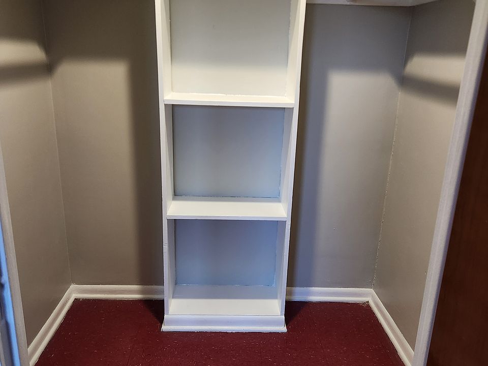 2nd image of 2512 S Central Ave APT 10