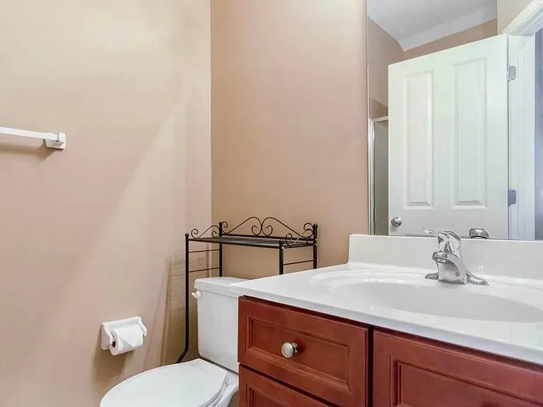 15808 Robinson St — Photo 18