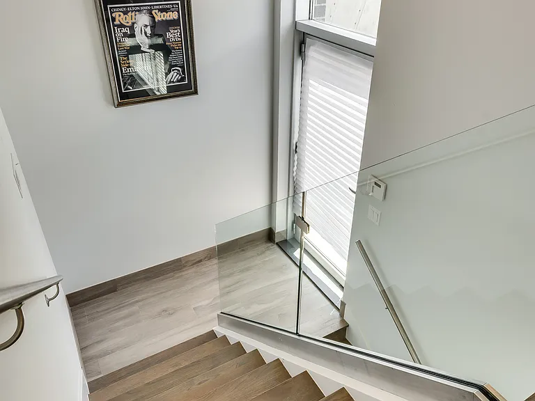 2353 N Seeley Ave #1B — Photo 18