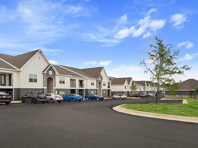 Belle Mor Luxury Apartments — Photo 36