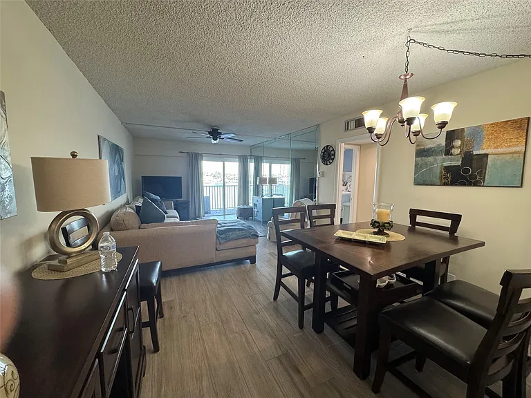 95 N Birch Rd #402 — Photo 26