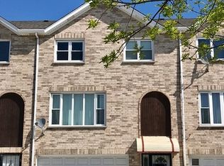 1350 W 31st Pl, Chicago, IL 60608