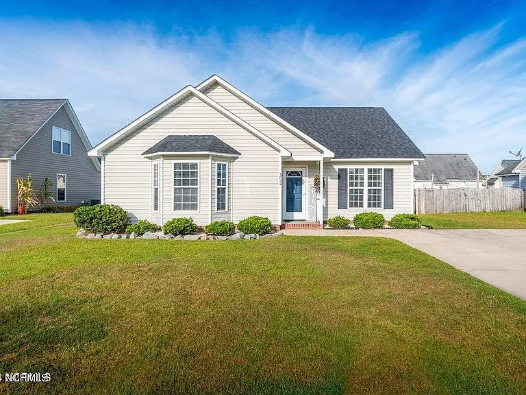 3724 Tifgreen Dr — Photo 1