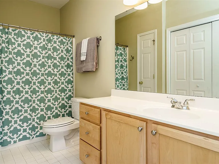 800 Moratuck Dr #206 — Photo 14