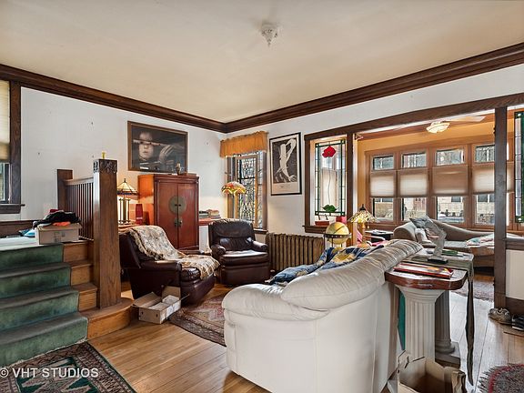 5th image of 6634 N Bosworth Ave