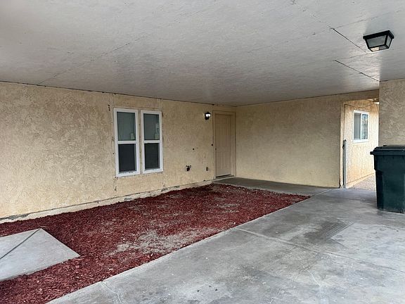3rd image of 3630 Gem St