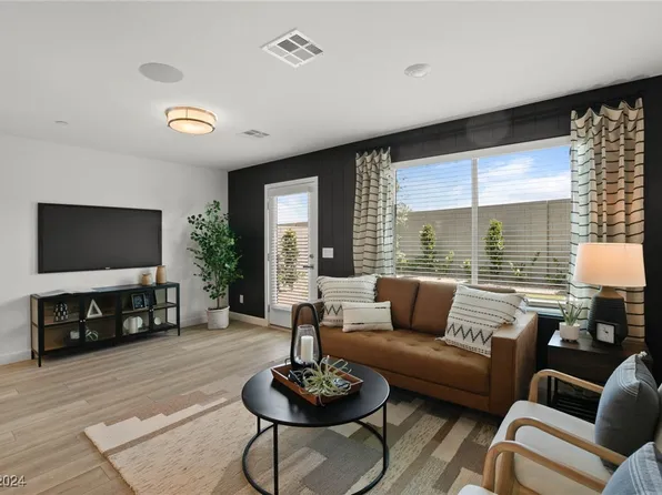 4258 Vivenda St #2, Las Vegas, NV 89115