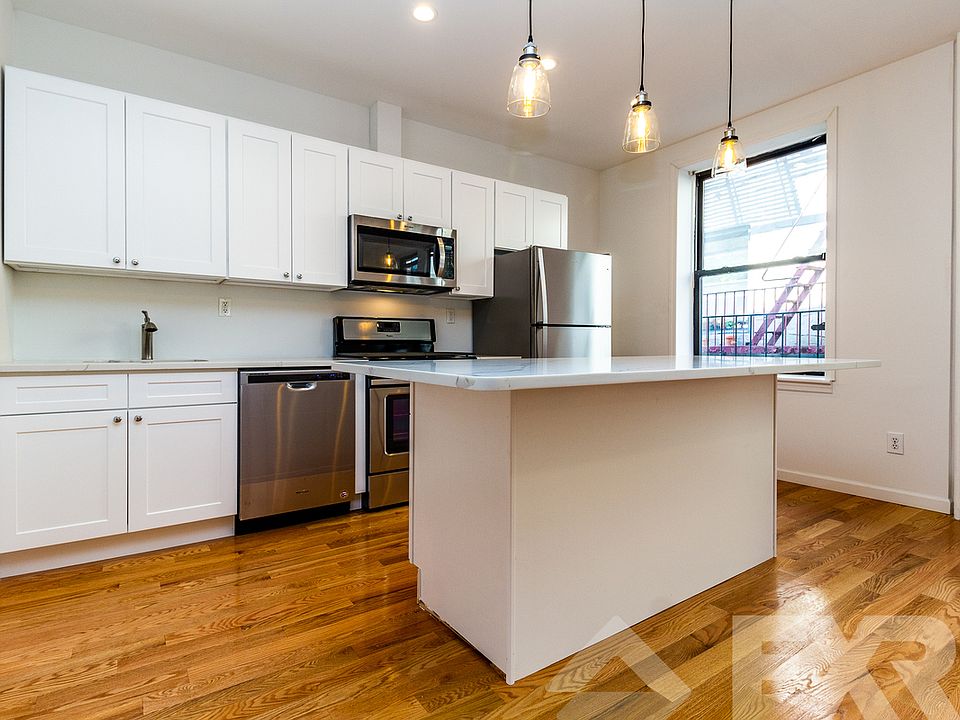 1st image of 332 Starr St APT 2R