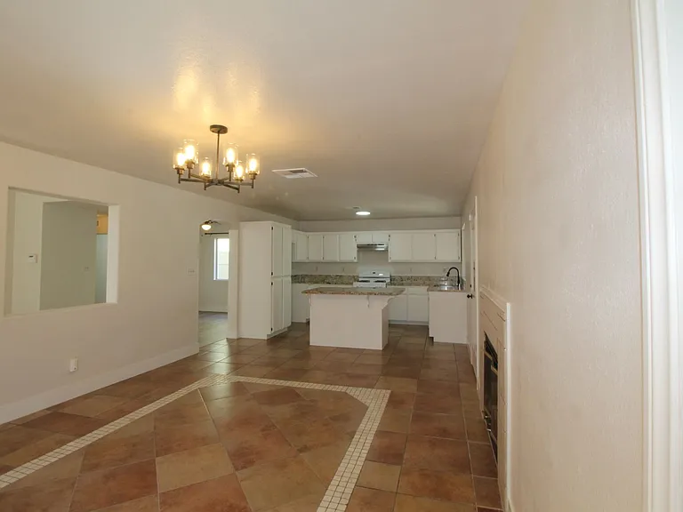 9405 Salinger St — Photo 5