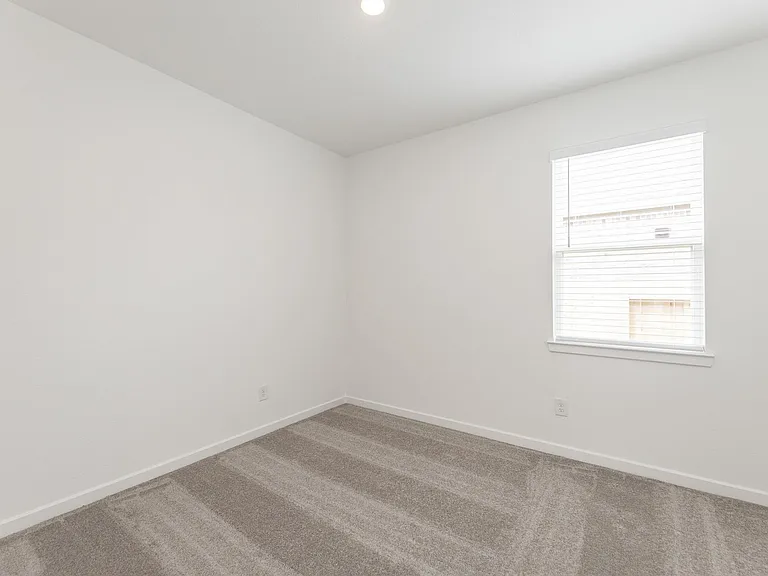 9723 Rialto Heights Dr — Photo 27