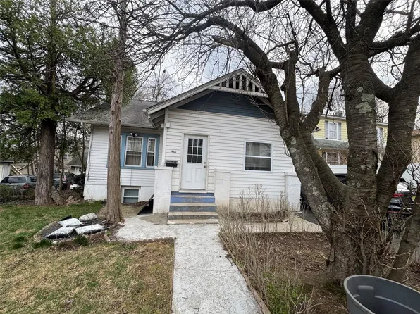 4 W Castle Avenue, Spring Valley, NY 10977