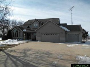 W10405 Triangle Rd, Pickett, WI 54964