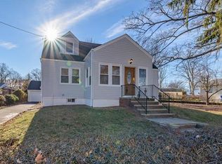 161 Carolyn Ave, Colonia, NJ 07067